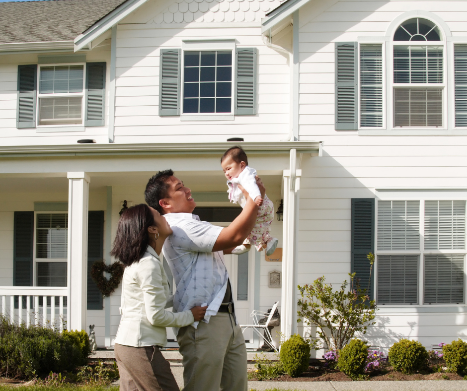 317-home exterior-with-family